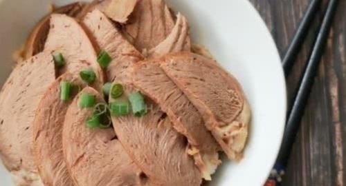 猪肉贩子从来不卖猪身上这块肉,他们都偷偷留着自己吃,很难买到