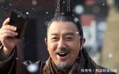  飞黄腾达|无名小贼越狱跑到武当山，遇一高僧，从此飞黄腾达，三十年后称帝