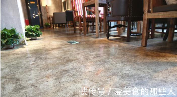 自流平地面|瓷砖通铺不再是首选,新方式效率更高更省米,铺完有一种高级美感