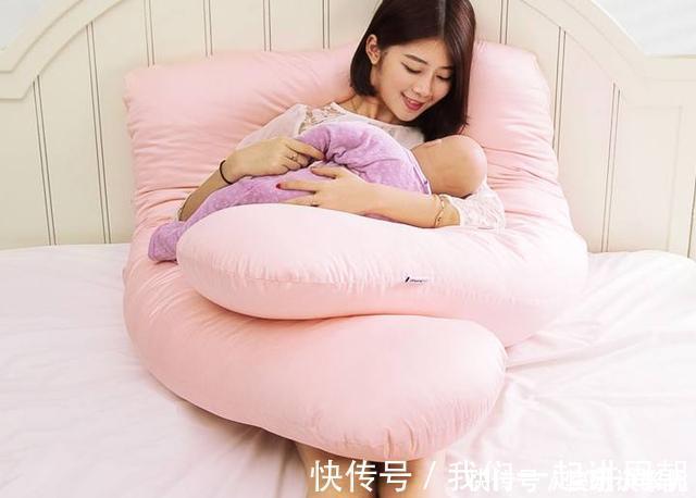 恢复性|“最淡定”孕妇火了,临盆前在产房里跳舞催生,身材成了亮点