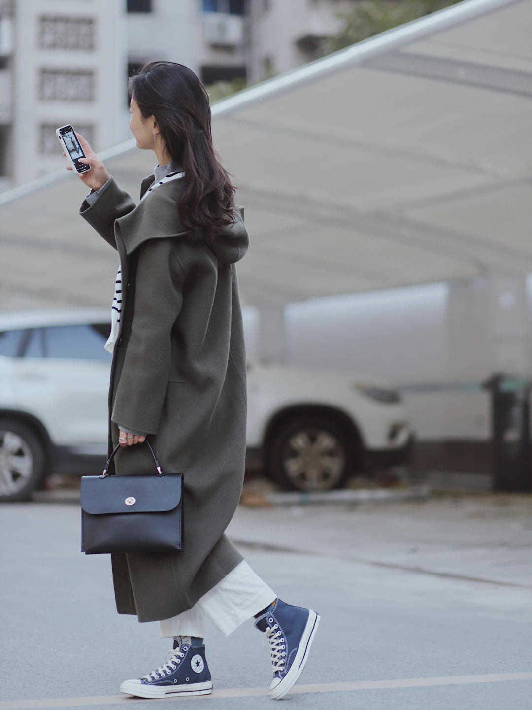 保暖 这个寒冬,胖女孩的穿搭教科书模板,简约又简单,保暖有气质