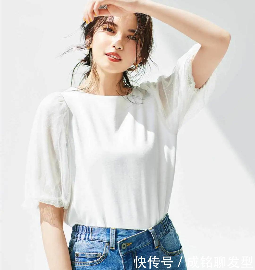 黑色t恤|T恤太普通没新意?跟着日本模特学搭配,普通路人也能穿出高级感