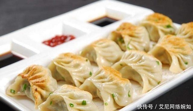 饺子皮|包饺子别用手捏了,教你正确做法,快速不脏手五分钟一屉