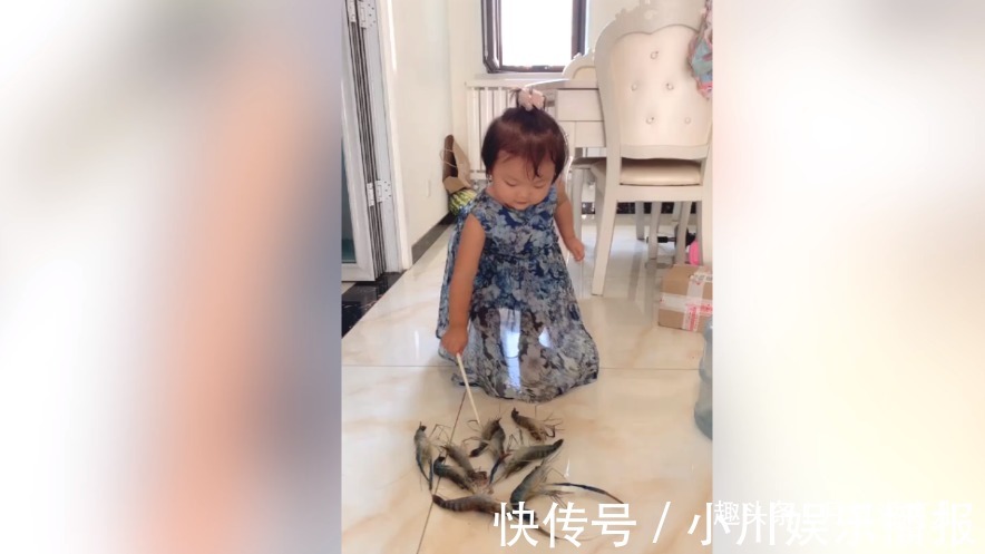 爸爸妈妈|萌娃调皮起来,大人是无法预料的,动不动就给你来个惊喜!