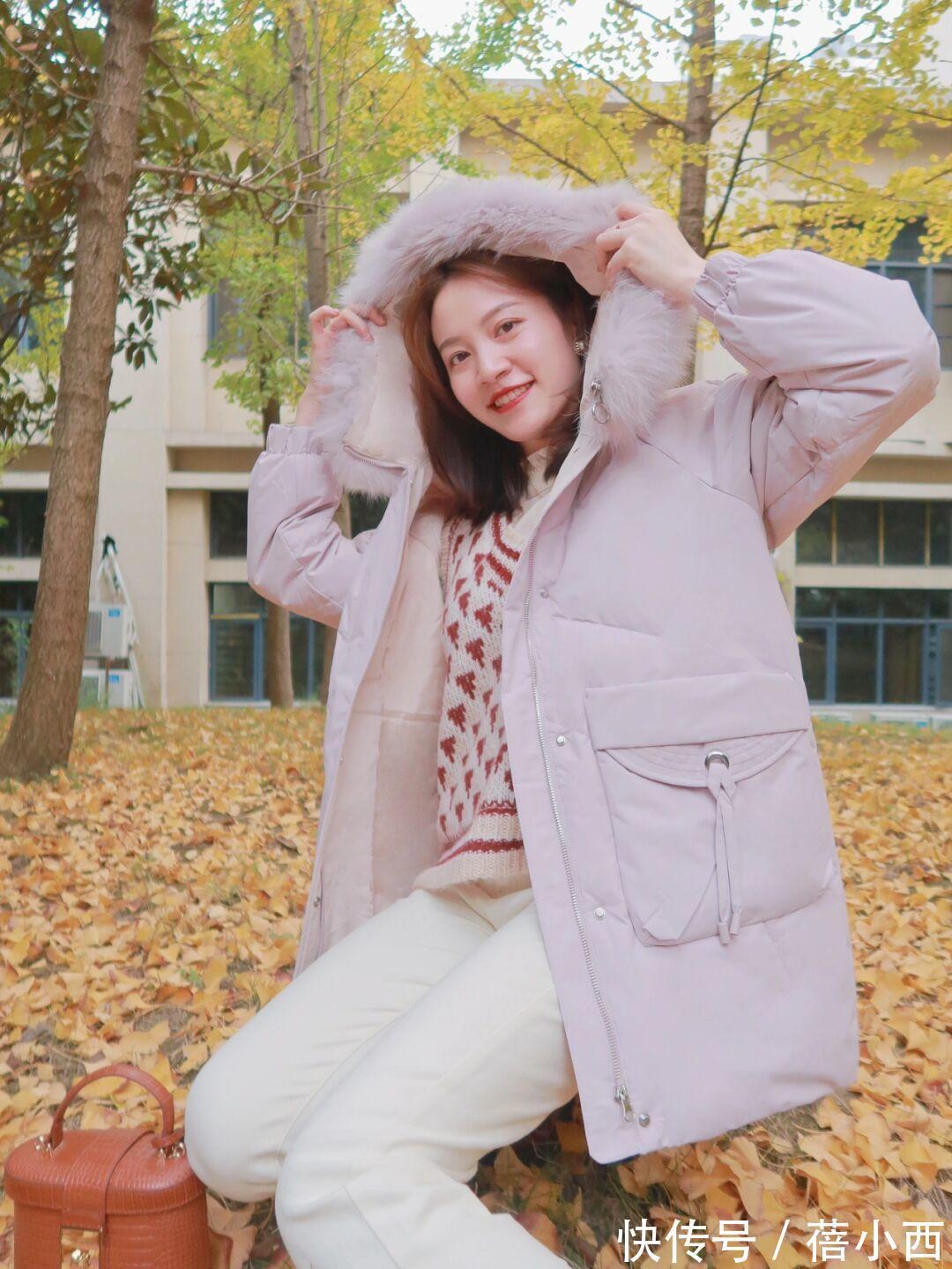 毛衣|冬季要靠“羽绒服”打造时尚感,选这4个款来穿搭,高级又显气质