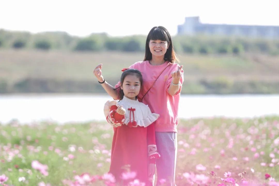 中年|文明旅游丨硫华菊、波斯菊……春游佛山，你被花海包围了！