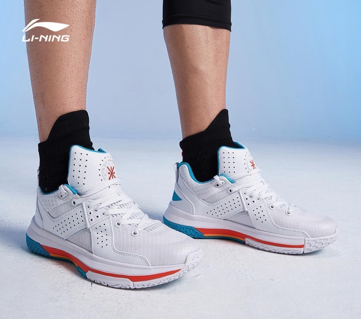 篮球鞋 男人到了三十岁,别再迷恋耐克阿迪了,这些国产货堪称运动界“华为”