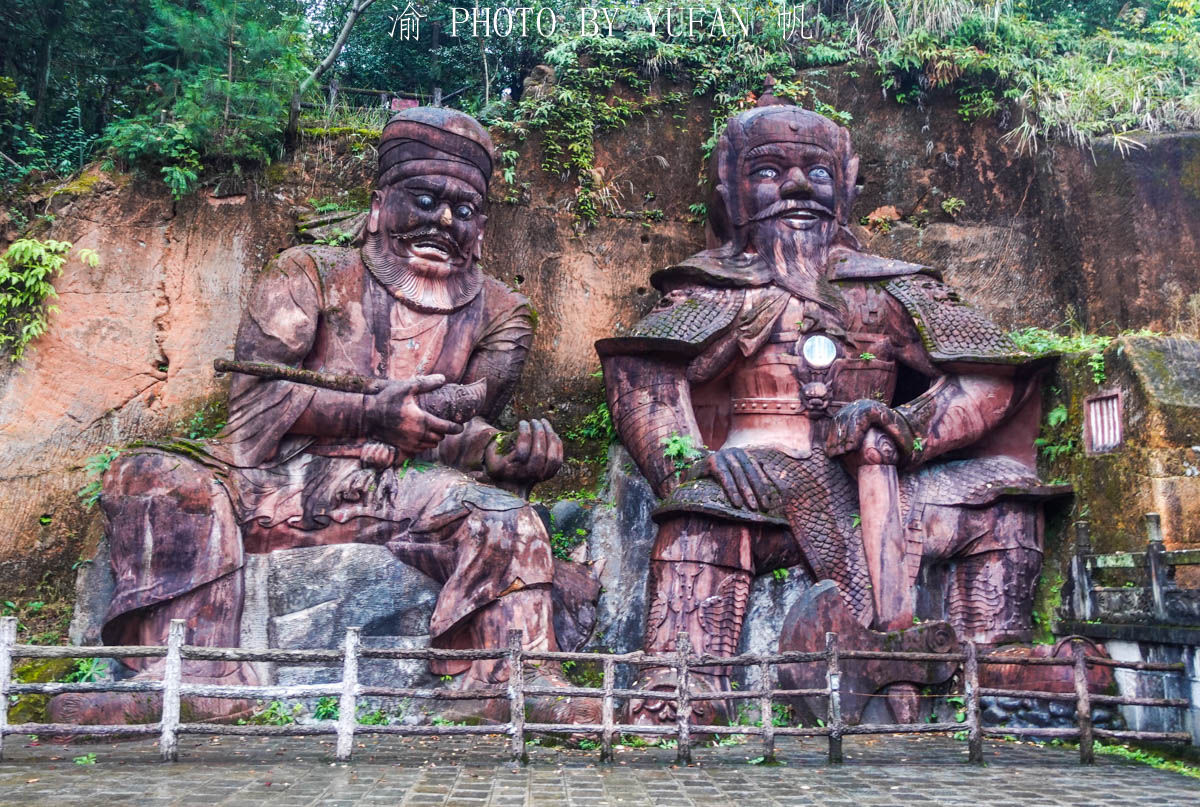 建筑|规模宏大的土家族皇城，藏在鄂渝湘三省市交界的大山中，令人震撼