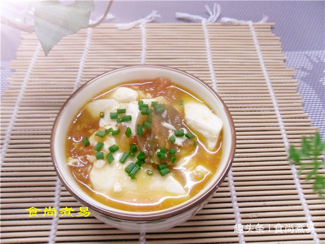 豆腐此做法，不加肉，却比有肉还好吃，嫩滑爽脆，特别简单