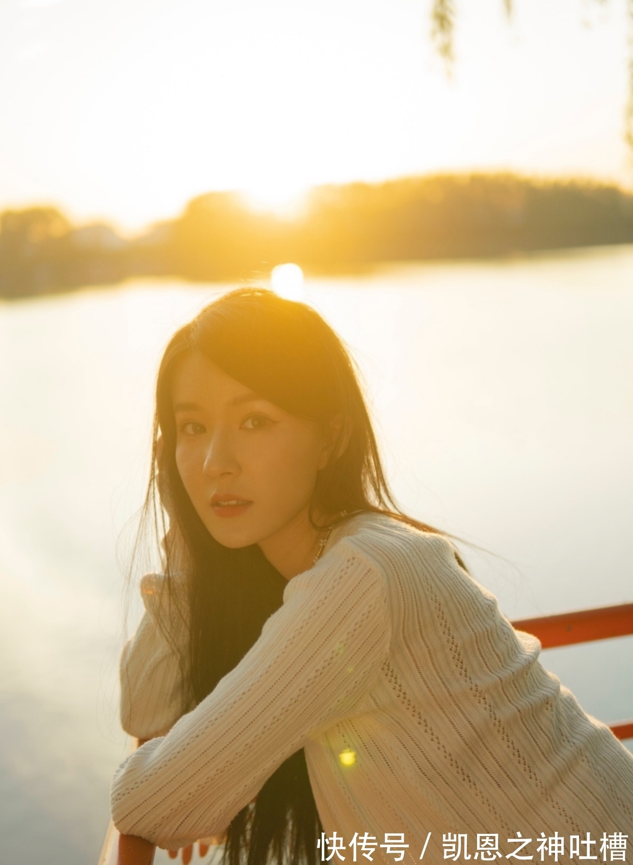 三更月|原创对联·十四副丨归照经年留石老,起来一步见天真