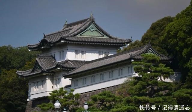 日本|日本投降前一天，日本皇宫发生了这样的一幕