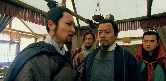 深受其害|宋江的厚黑之道,晁盖吴用全被他蒙骗,秦明朱仝深受其害