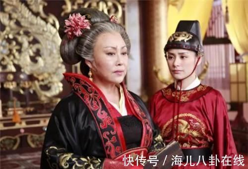 王羲之!王羲之真迹并没有失传,也没有葬入武则天的乾陵,现终于重见天日