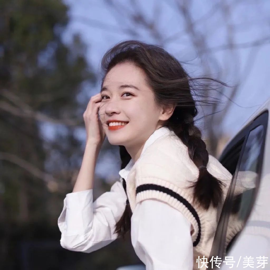 今年的七月是夏日迟迟 树影流动|今日头像 | 树影