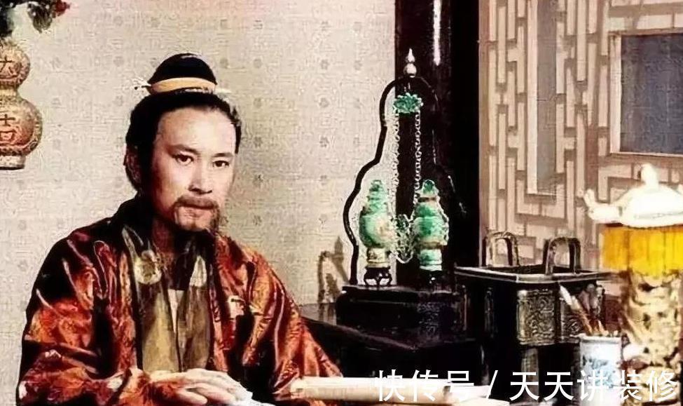 贾琏$宝玉挨打后一片混乱,可有人会注意,作为父亲贾政的无奈与悲凉