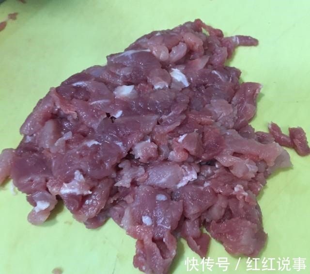rling|肉末芹菜豆皮锅贴!