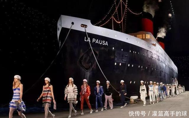 秀场|在华丽的时装背后,那些极具创意的秀场场景设计(上)