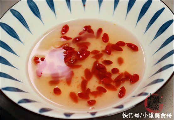 枸杞|生姜加鸡蛋,90多岁奶奶吃了半辈子,越吃越健康,省钱又实用