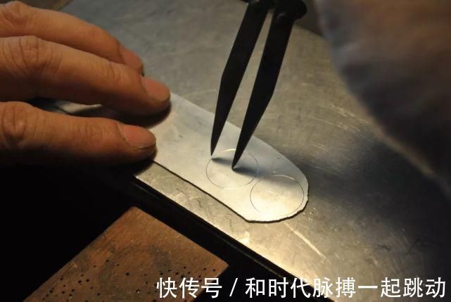 机关|这件暗藏机关的项链，又变手链的可拆搭扣