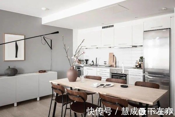 书房|她家64㎡,全屋装修简单素雅,光一个客厅就把人迷住了,真好看