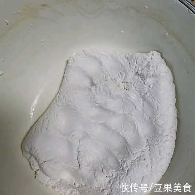 早上不知道吃什么，一碗紫薯饼全搞定