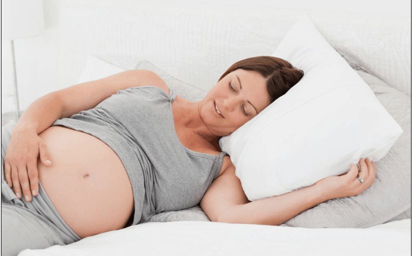 怀孕|平躺和侧躺哪个更好呢早中期孕妈不用太担心,中晚期要注意方式