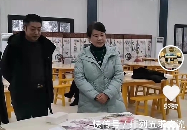 奇奇@姚师兵与许敏逛画展,朋友画艺精湛让她入迷,姚威:让奇奇学画画