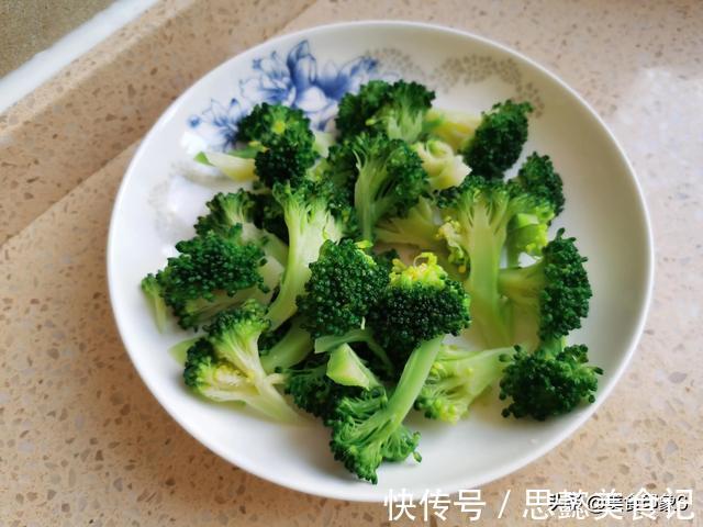 身高|父母身高不及格,儿子13岁身高172,分享长高的秘诀,很实用