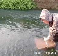 隐身|“终于知道迷彩服的重要性了,进山就隐身!”背包怎么飘了?哈哈哈