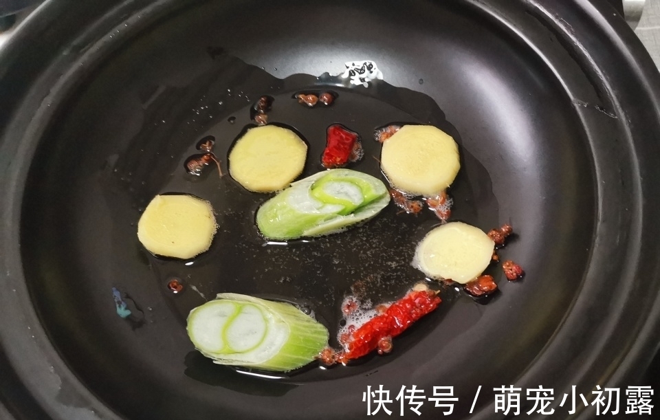 蘑菇|正月十五元宵节，餐桌来一锅它，简单易做鲜美好吃，寓意大吉大利