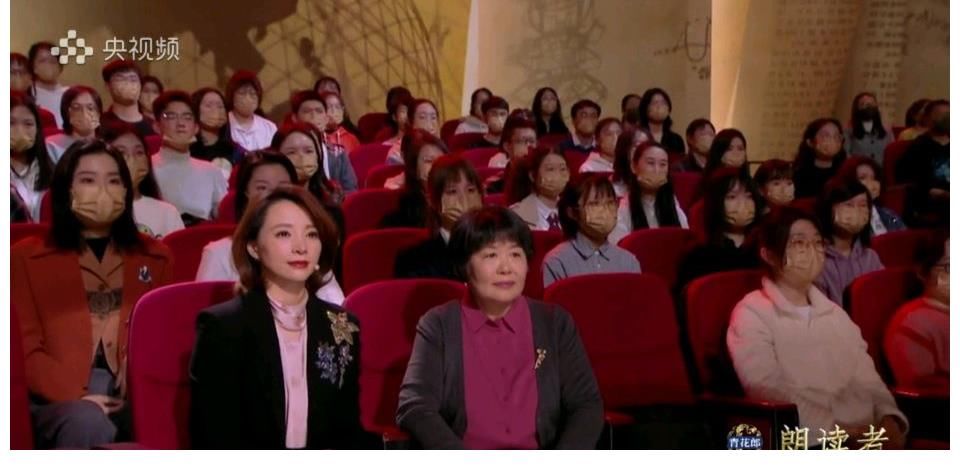 《朗读者》第三季流年不利,档期周播成月播?董卿效应也不好使了