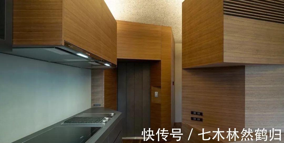 施工方|日本396㎡混凝土别墅，设计完美，施工方却怒斥：太难了