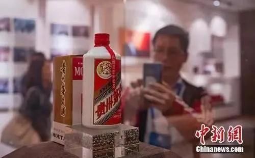 白酒股还能买吗？ 业绩预告有玄机！