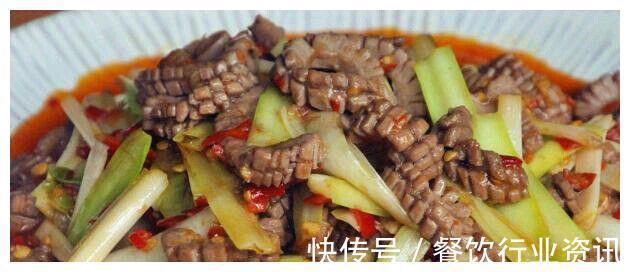美食推荐:回锅藕片、火爆泡椒腰花、小炒鱼干、小炒牛肉的做法
