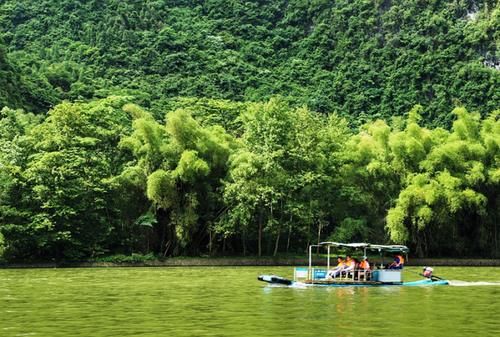 广西一个5A级景区，名字跟丽江一字之差，人气和风景却一点不差