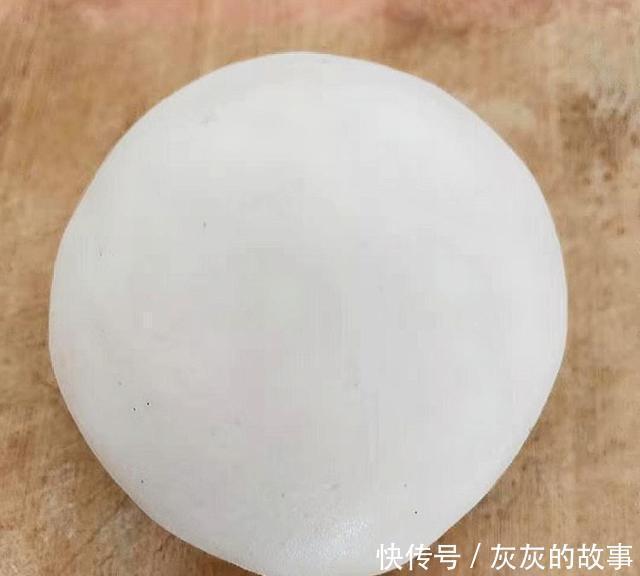 紅豆和它一起煮，女人常吃，皮膚白皙無色斑，像剝了殼的蛋