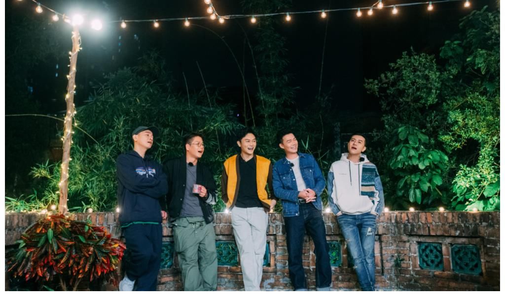 与大家如约见面，五个披荆斩棘的哥哥，后续还有强力嘉宾加盟