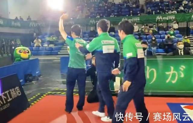 职业生涯|张本智和参加水谷隼退役仪式！3位世界冠军送祝福，马龙也在其中