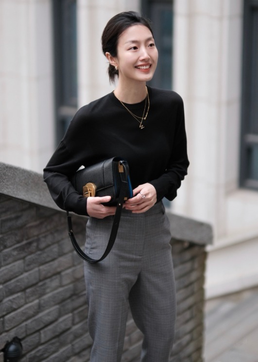 西装裤|针织衫怎么穿保暖又高级?借鉴这几组穿搭,洋气温柔又显气质