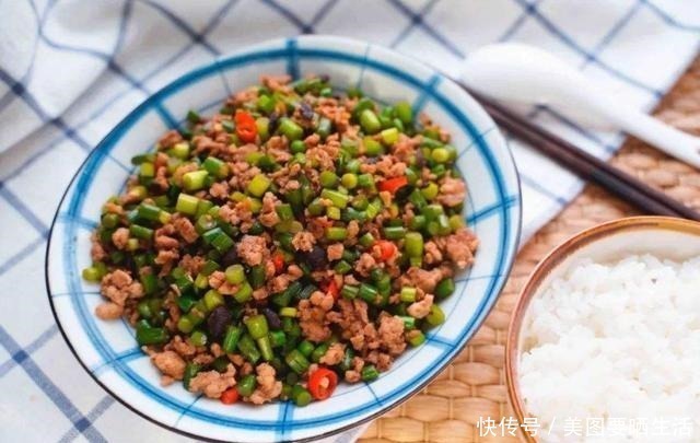 停不下来|听名字恶心到吐,但吃一口却停不下来的5款美食,你吃过几种呢