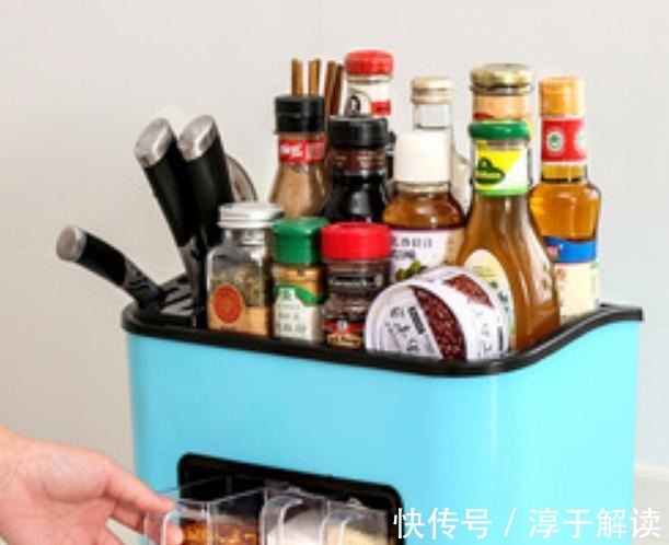 保鲜|建议大家:厨房别再摆瓶瓶罐罐了,学她家这样做,干净整洁又实用