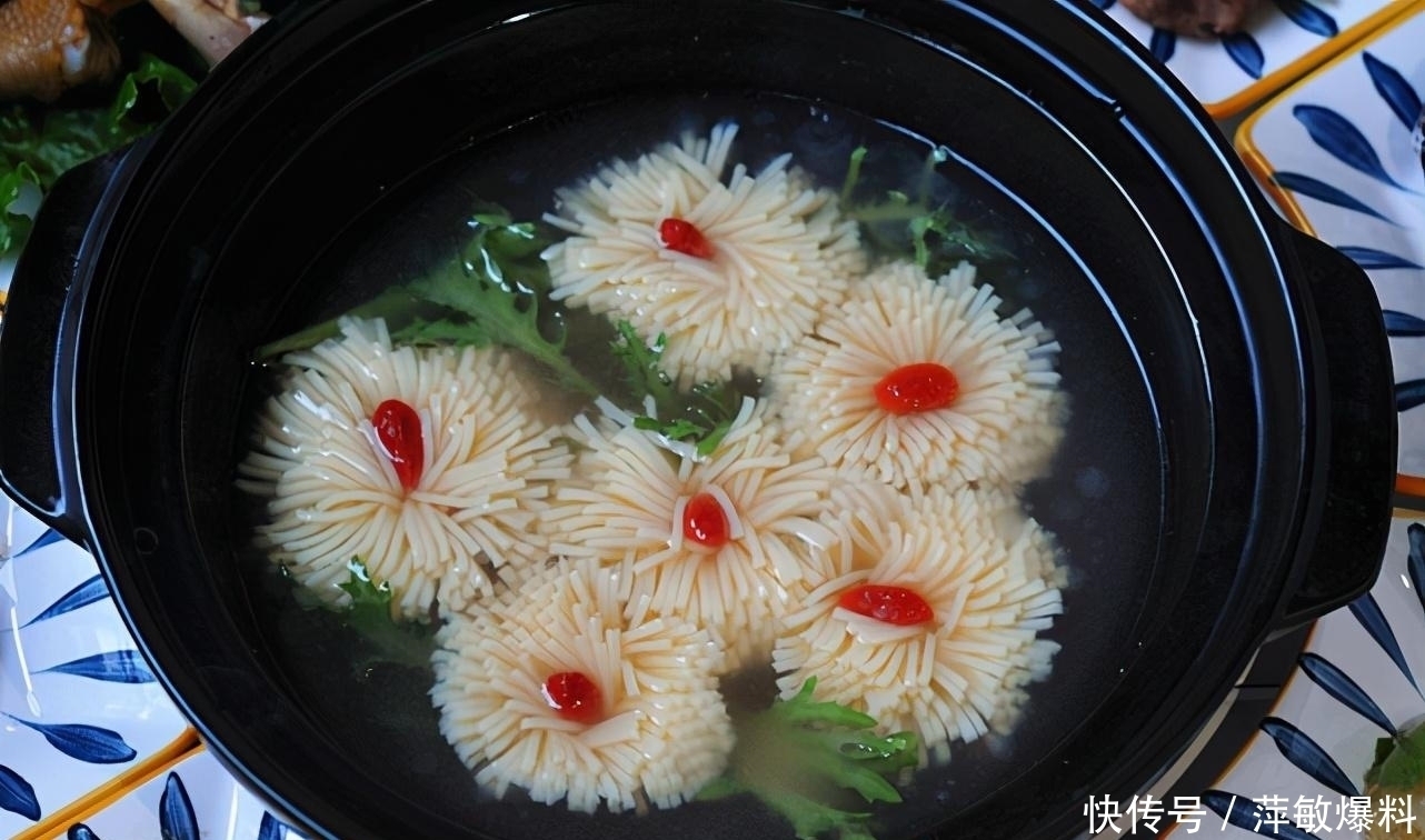 周末大餐,整整花了9个小时,中饭变成了晚餐,上桌全家惊艳啦!