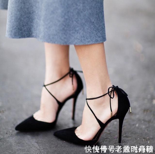 脚形|夏季时尚潮流凉鞋，修饰出女人的完美脚形