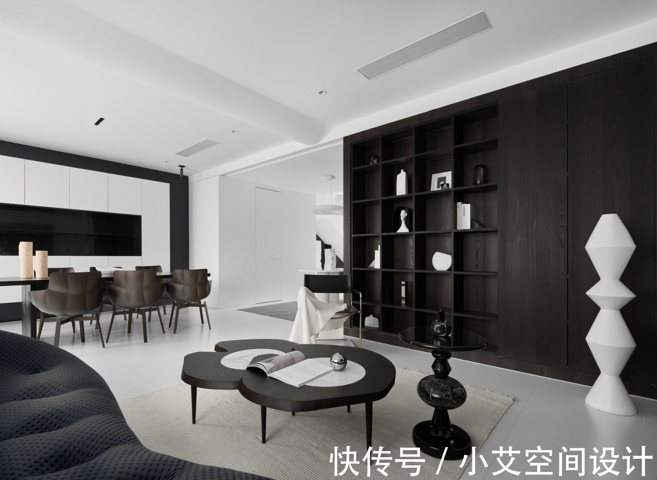 复式|147平复式房软装设计，黑与白交织的自然之美