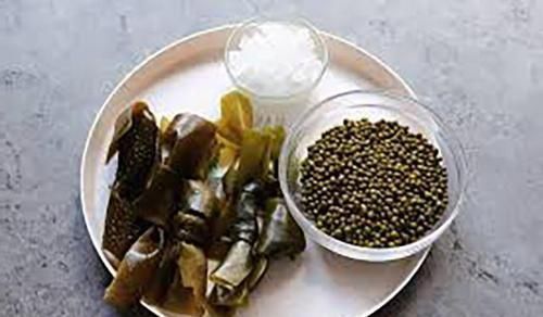 紧致|海带和它一起煮,隔三差五吃一次,排出黑臭宿便,身形紧致又苗条