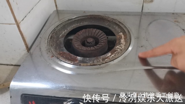 蚊香灰别再倒掉了,收集起来省钱又实用,进来学学吧!