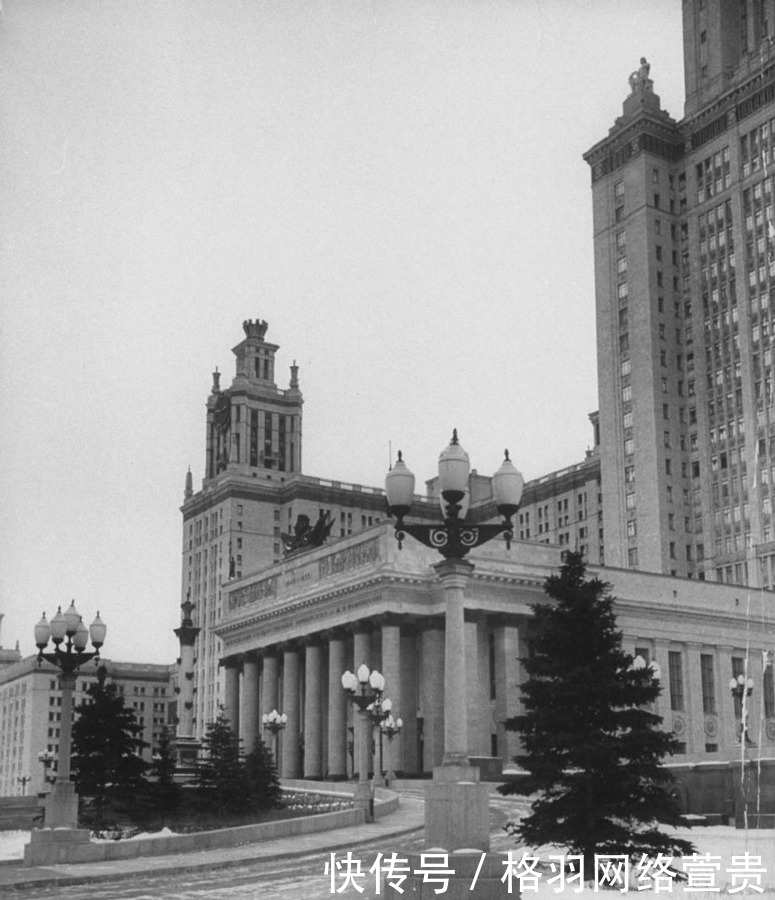 1956年苏联最高学府莫斯科国立大学刻苦攻读的中国留学生