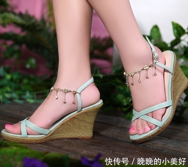 气质 女人的高跟鞋,就是男人的脸,凸显女性完美的气质