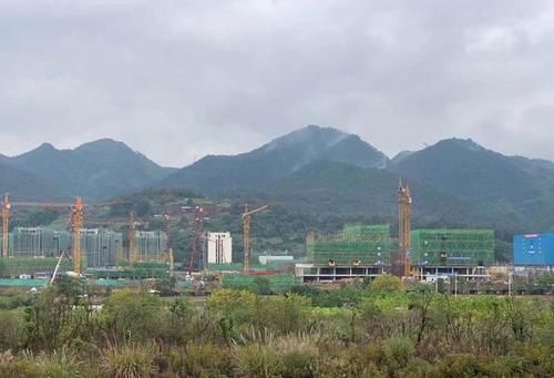 教育部官宣,重庆新增1所“重量级”中学,投资25亿元,即将腾飞