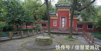 白居易&唐代女诗人之首：才貌双绝，十六岁成为营妓，却以道袍了却余生